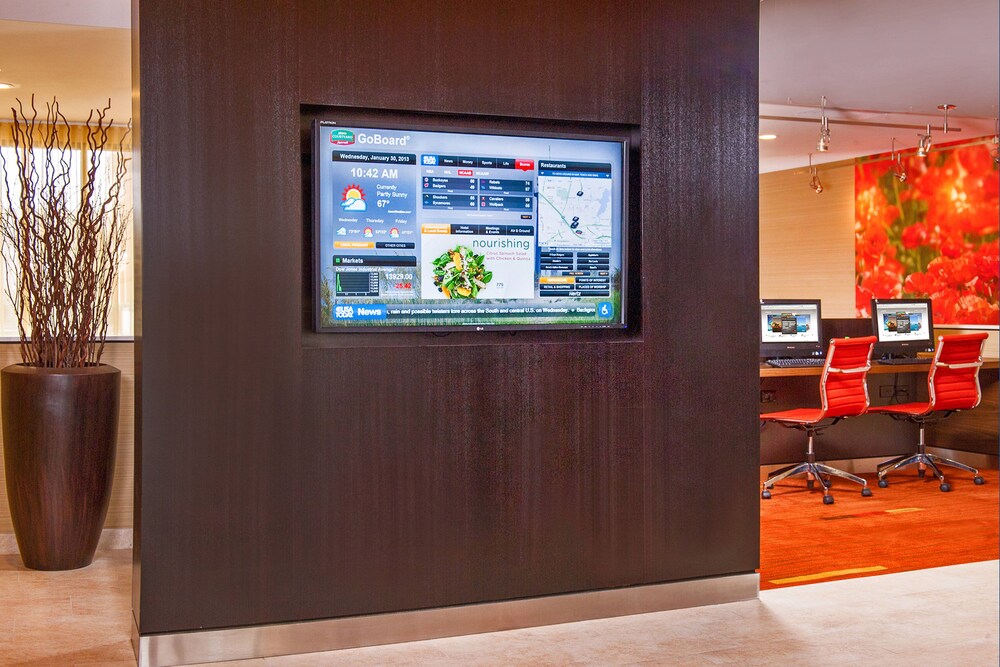 Courtyard by Marriott Hampton - photo 31