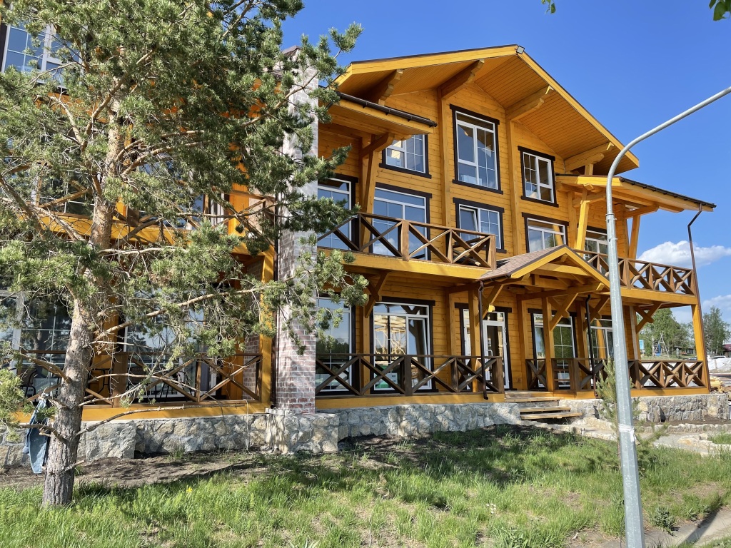 Family Alley Apartments 22302101 — Syrostan