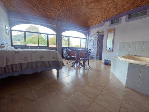Casa Morada — Bernal — photo 2