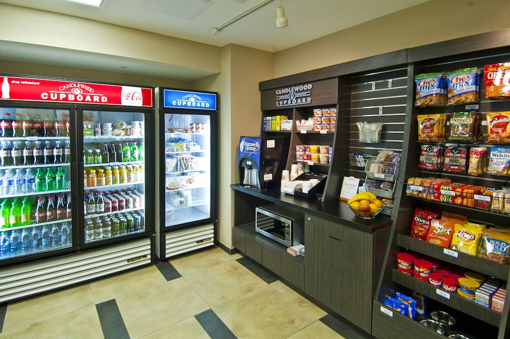Candlewood Suites Tupelo North by IHG - photo 11