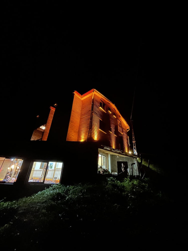 Gulesen Otel in Camlihemsin, Turkey