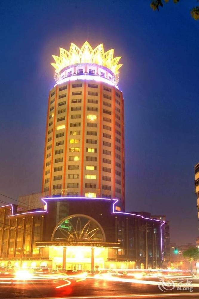 Jindu Crown Hotel — hotel in Nanchang
