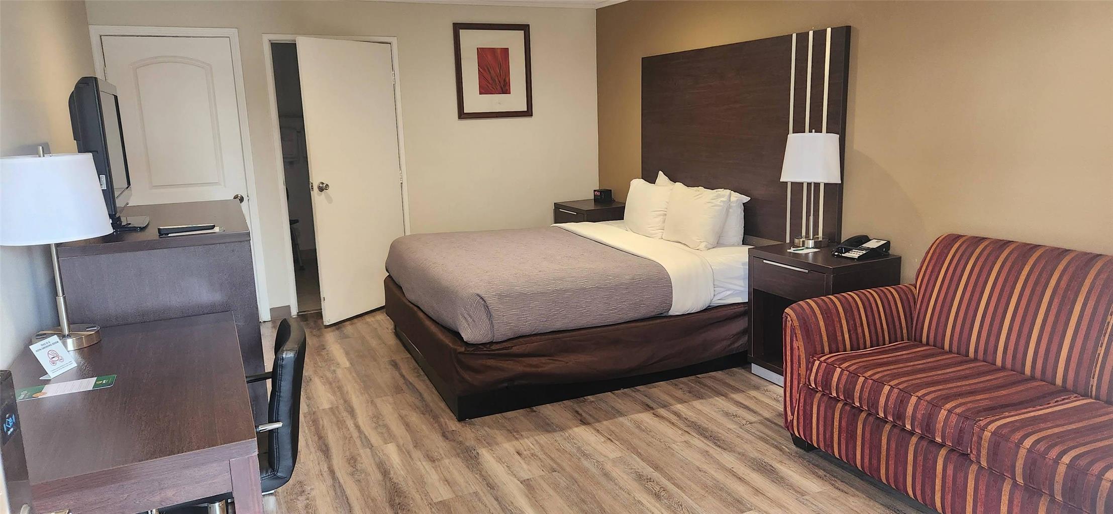 Quality Inn Long Beach Signal Hill - photo 17