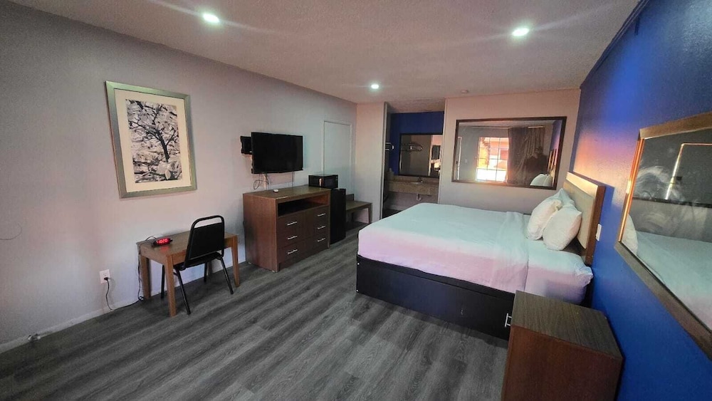 Jeffersonian Motor Inn - photo 5