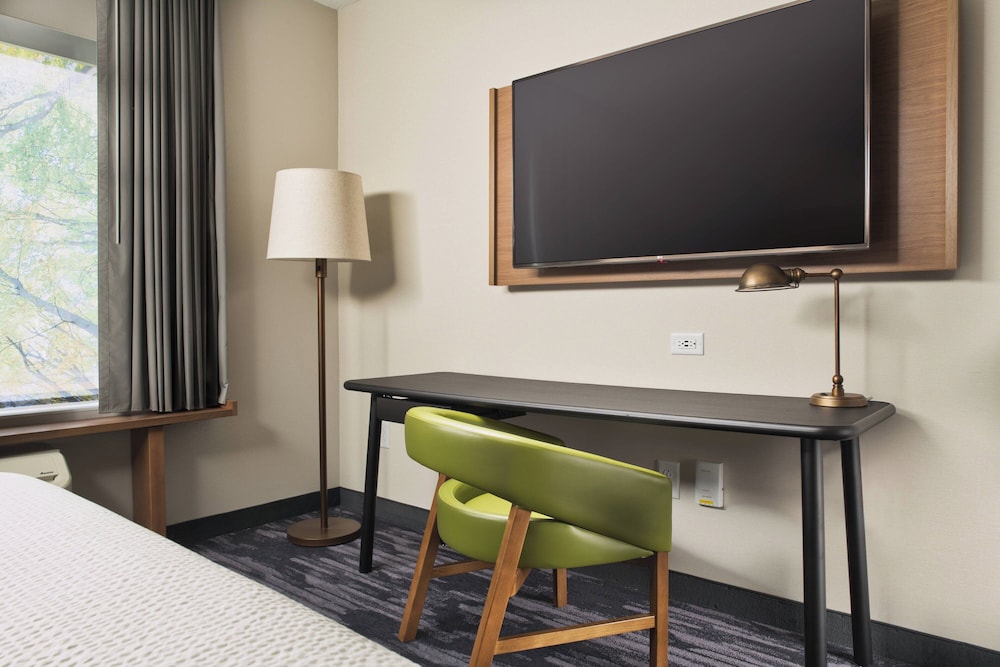 Fairfield Inn & Suites Athens Marriott - photo 16