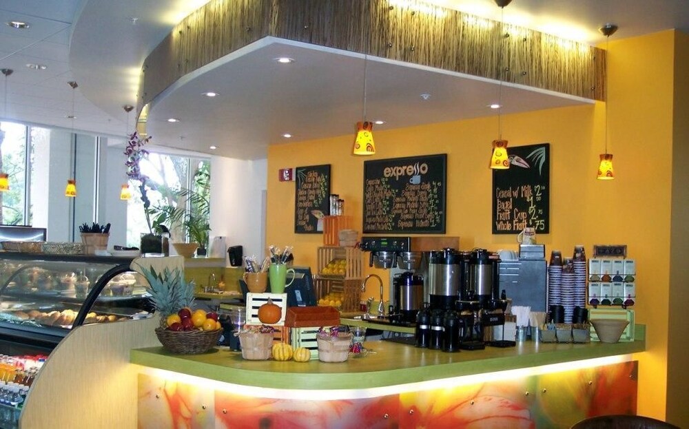 El Tropicano Riverwalk Hotel - photo 18