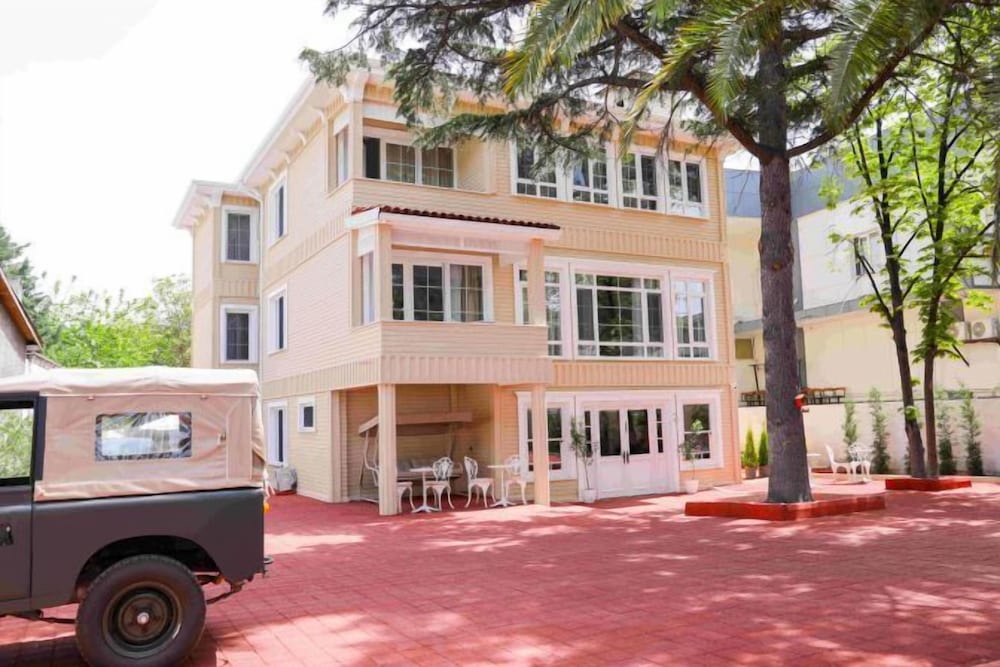 Aşiyan Yalısı in Iznik, Turkey