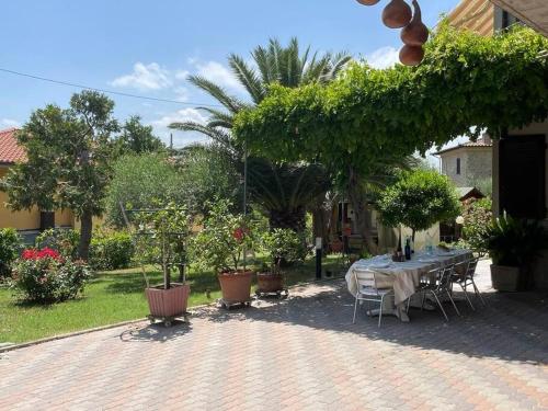 La dimora delle Rose — 4-Star Luxury Hotel in Passignano Sul Trasimeno, Italy