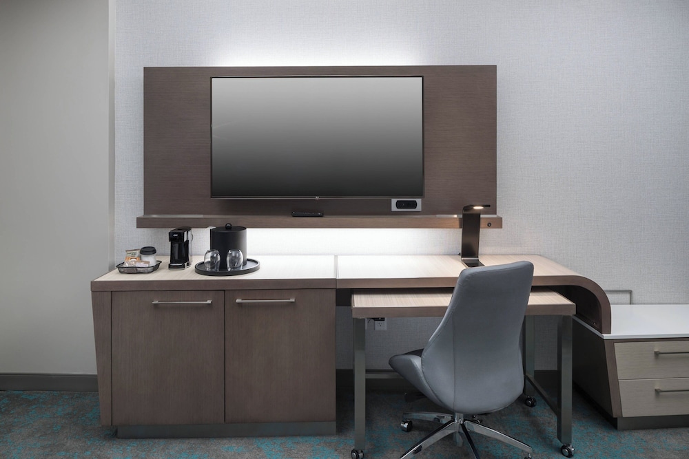 Courtyard by Marriott Houston Heights I 10 - photo 8