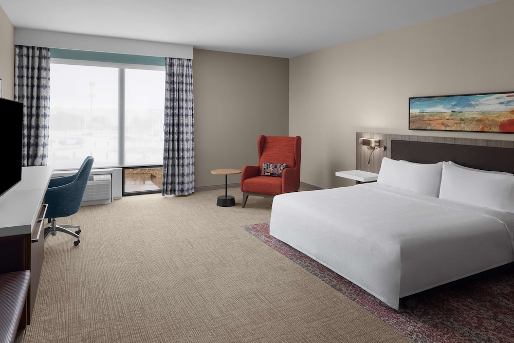 Hilton Garden Inn Grand Prairie At Epiccentral - photo 15