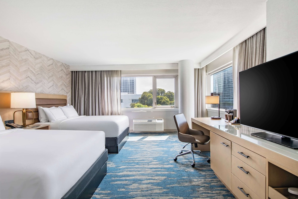 DoubleTree by Hilton LAX El Segundo - photo 10