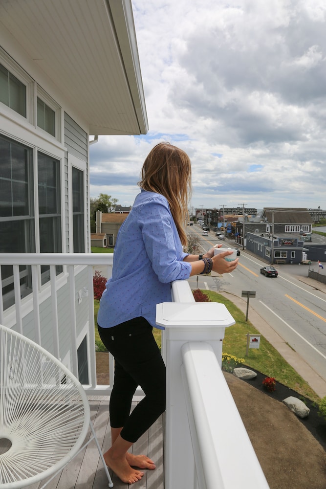 The Sea Breeze Inn - photo 41