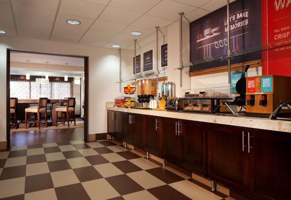 Hampton Inn Lawrenceville - photo 29