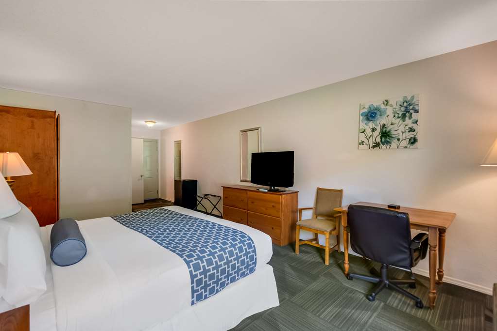 SureStay Plus Hotel by Best Western Berkeley Springs - photo 14