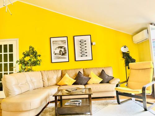 Yellow House — 4-Star Luxury Hotel in Teramo, Italy