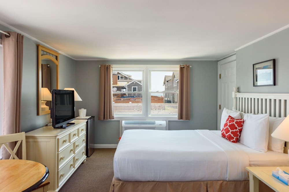 MV Surfside Hotel - photo 10