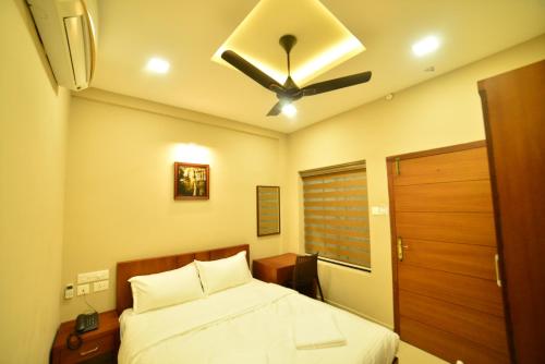 Hotel Priya — hotel in Malappuram