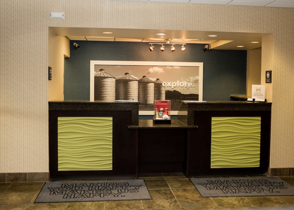 Hampton Inn North Platte - photo 2
