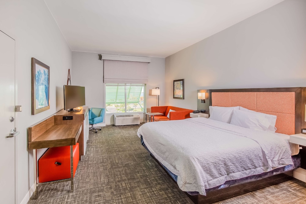 Hampton Inn Pensacola Beach - photo 28