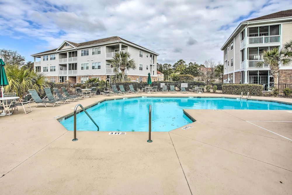 Pool Beach & Golf: Barefoot Resort Condo - featured photo