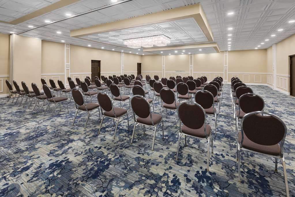Wingate by Wyndham Troy - photo 17