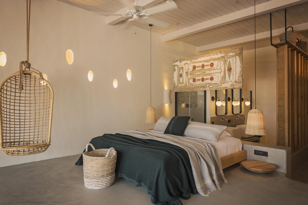 Yacht Bohème Hotel Adults Only