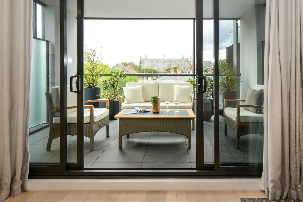 Boutique Stays The Lincoln — 4-Star Luxury Hotel in Melbourne, Australia