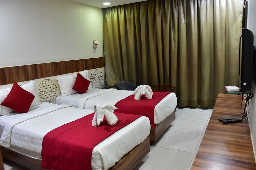 OYO 5561 Hotel Cambean — hotel in Durg