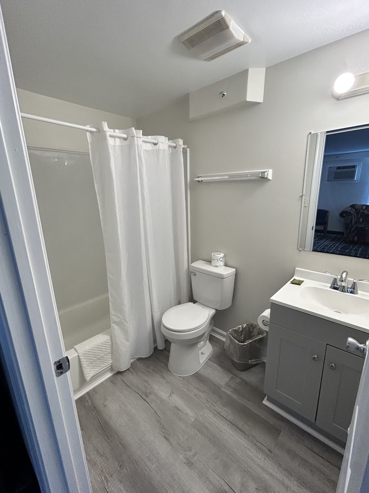 Blue Wave Inn - photo 15