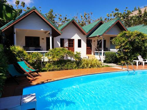 Surin House — 4-Star Luxury Hotel in Phuket, Thailand