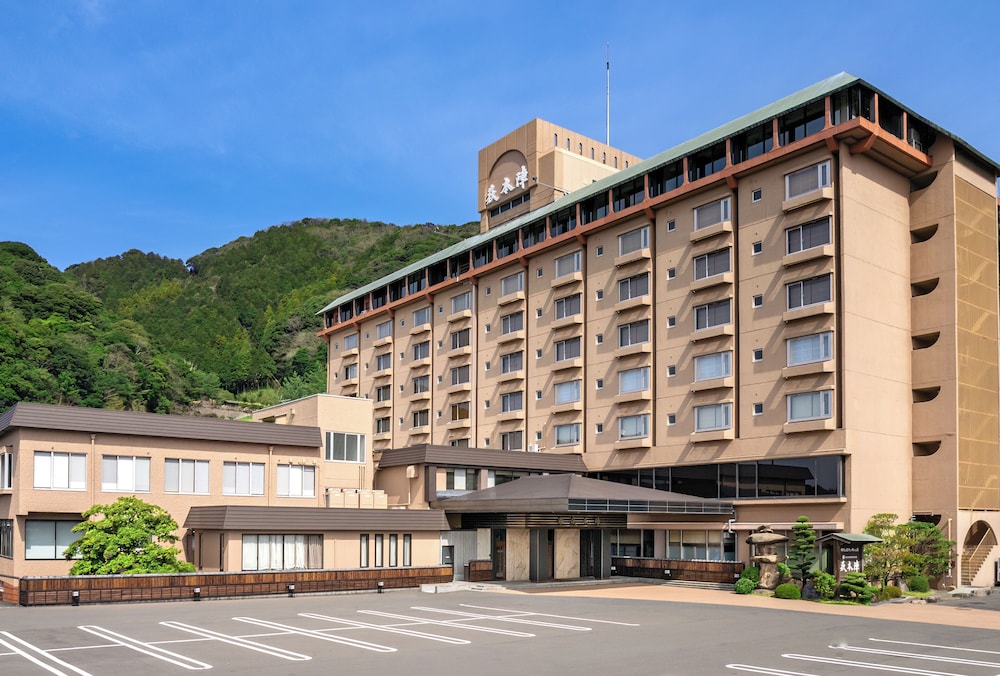Hagihonjin - carbon neutral hotel in Hagi