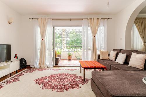 2 BDR At The Magnolia Riverside Drive