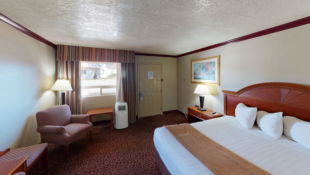 Red Arrow Inn Suites A Travelodge By Wyndham — Montrose