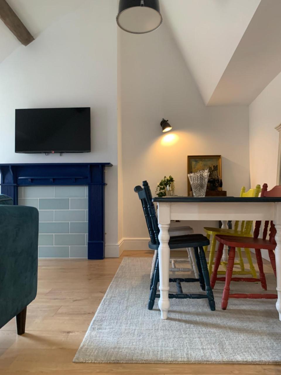Old Meadow Duplex Luxury Apartment — 4-Star Luxury Hotel in Macclesfield, United Kingdom