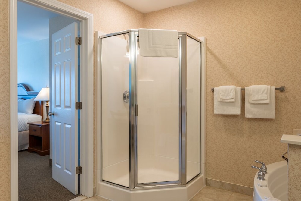 Ogunquit Hotel & Suites - photo 48