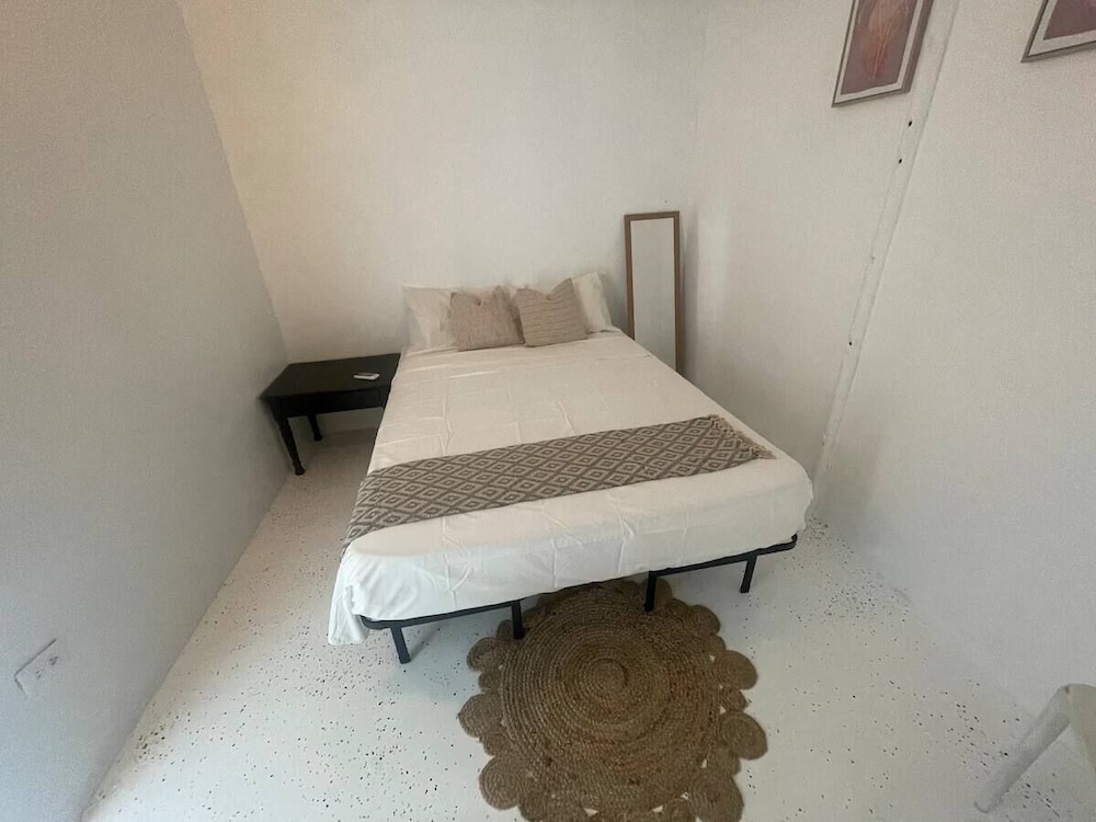 Beach Dorms San Juan - photo 5