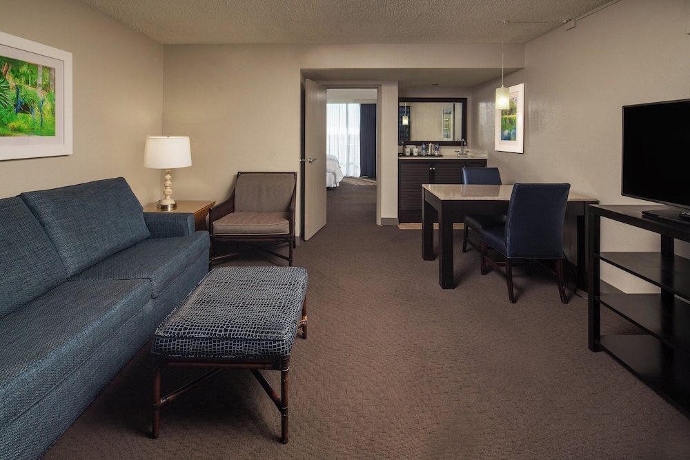Sheraton Suites Fort Lauderdale at Cypress Creek - photo 12