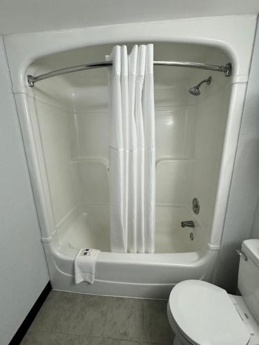 Studio 6 Suites East Syracuse Airport - photo 14
