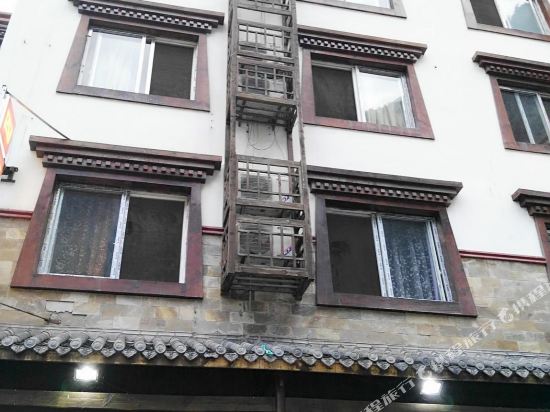 Siqing Hotel — hotel in Zagunao