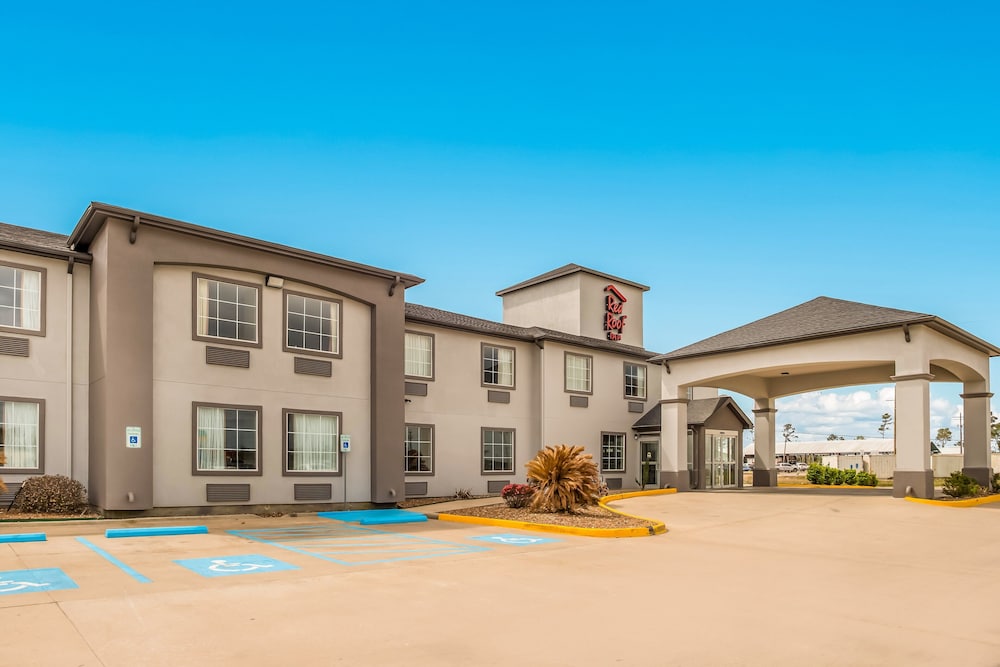Red Roof Inn & Suites Lake Charles - photo 36