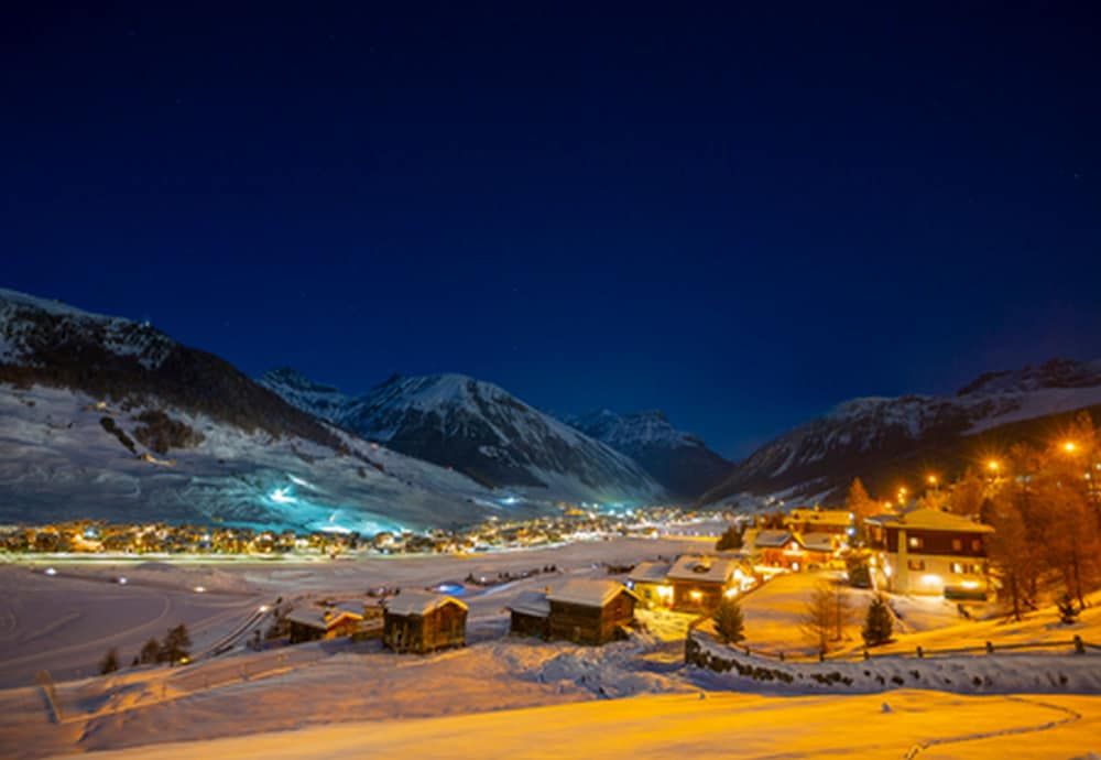 Chalet San Valentino — 4-Star Luxury Hotel in Livigno, Italy