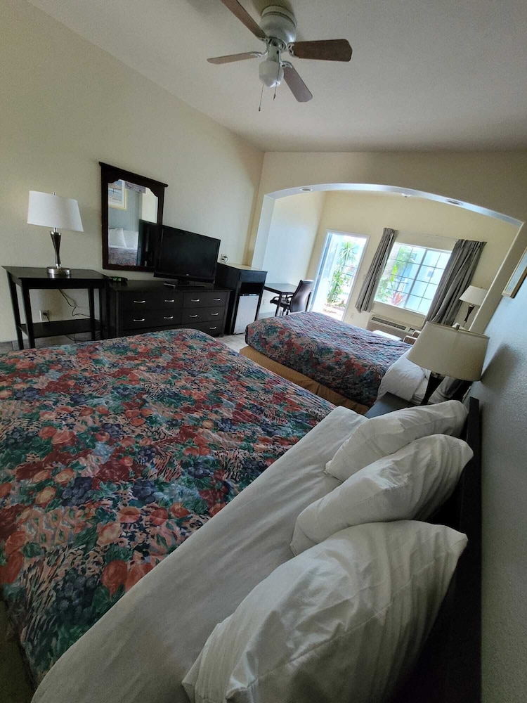 Casa Bella Hotel and Suites - photo 9