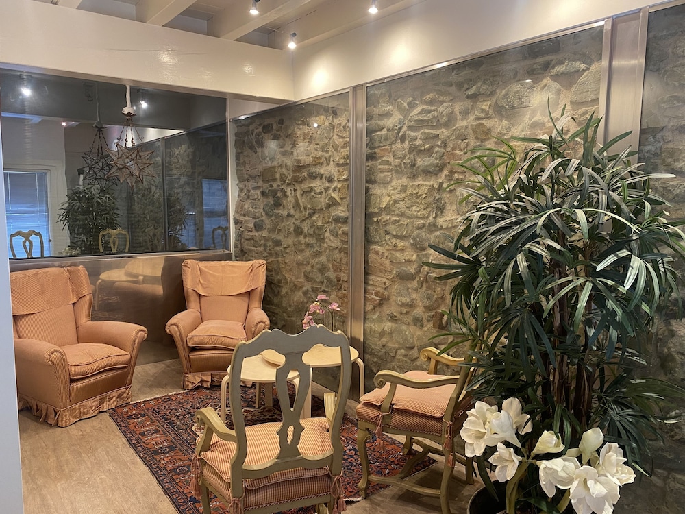 Piccolo Borgo Antico — 4-Star Luxury Hotel in Brescia, Italy