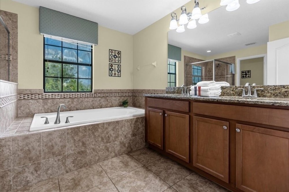 5 bedroom home Champions Gate Resort - photo 21