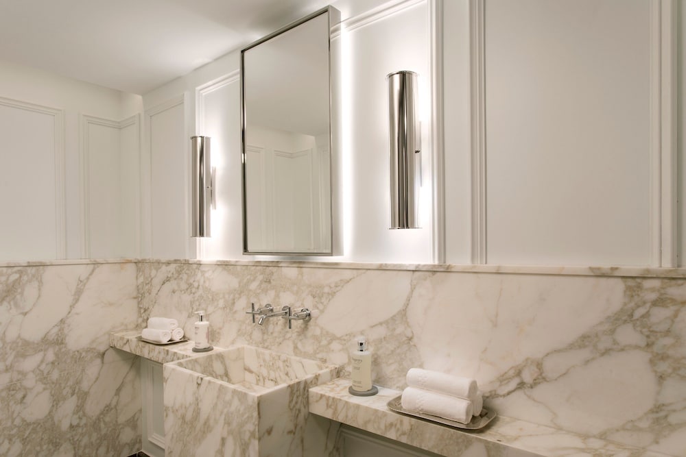 The Ritz Carlton New York Central Park - photo 14
