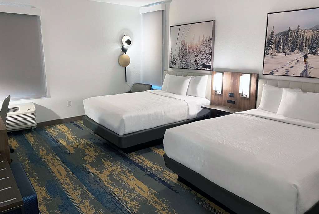 La Quinta Inn & Suites by Wyndham Denver Parker - photo 19