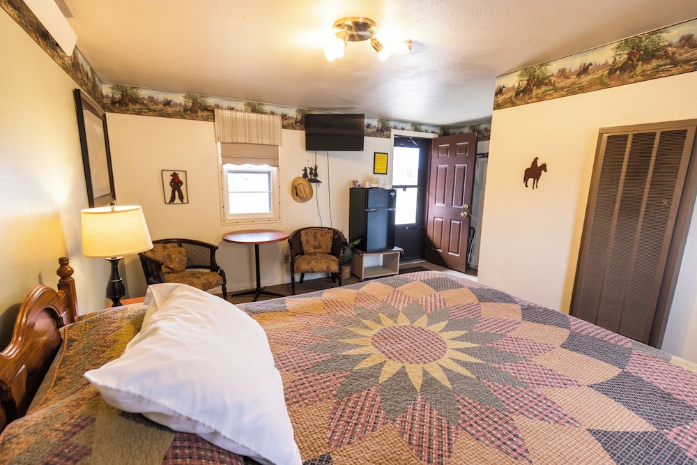 Sunset RV Park and Motel - photo 12
