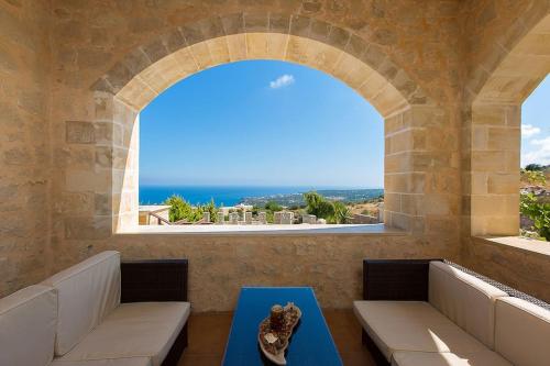 Faethon villa — 4-Star Luxury Hotel in Gerani, Greece