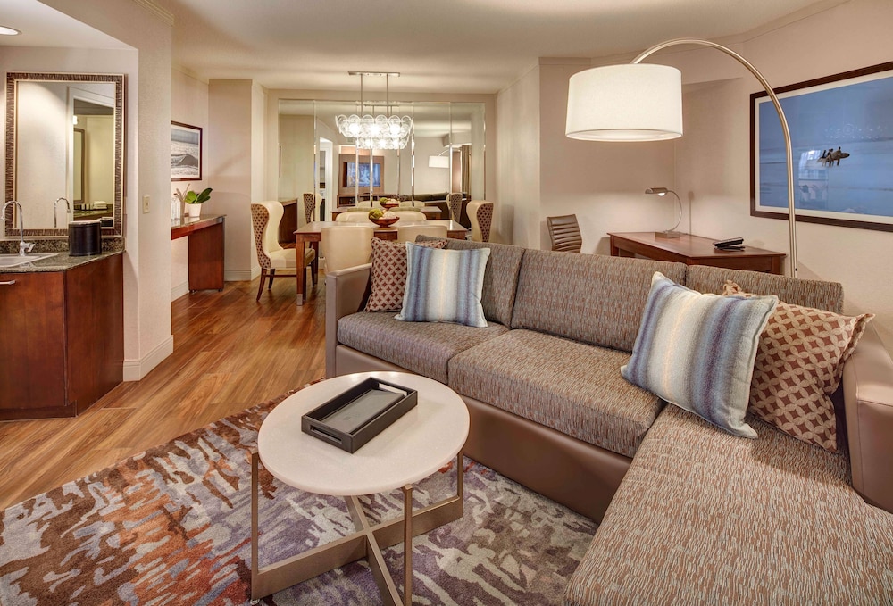 Embassy Suites by Hilton San Diego La Jolla - photo 18