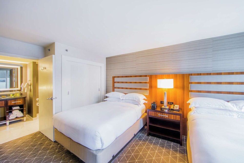 Hilton Nashville Downtown - photo 9